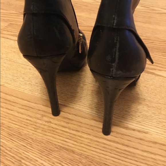 Jessica Simpson booties - Picture 2 of 4